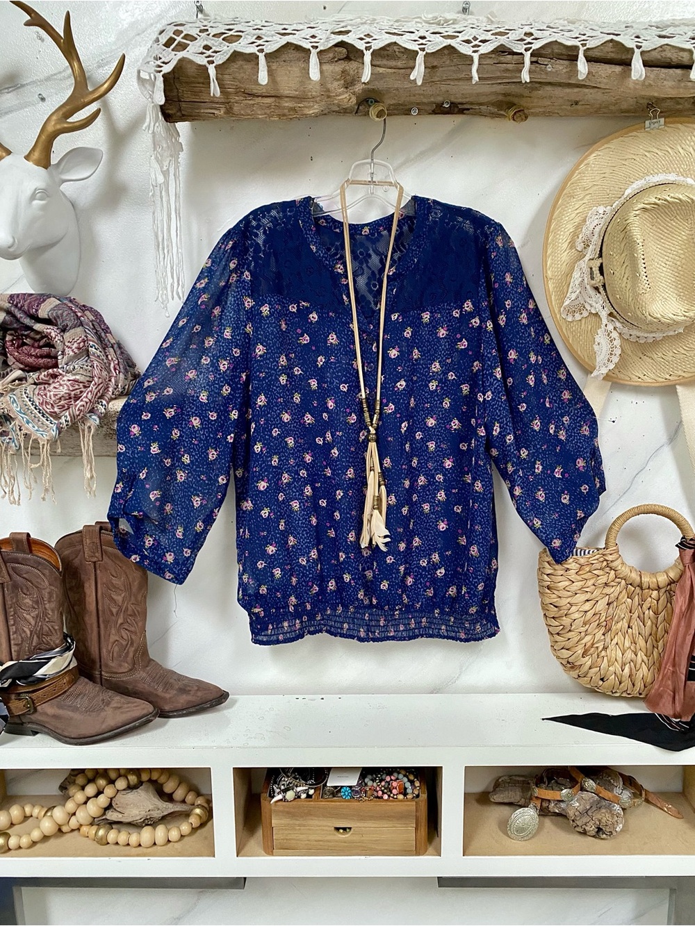 Sweet prairie cottagecore lace detailing boho blouse